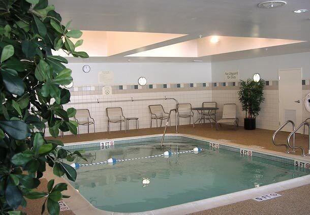 Courtyard Portland Airport 3*