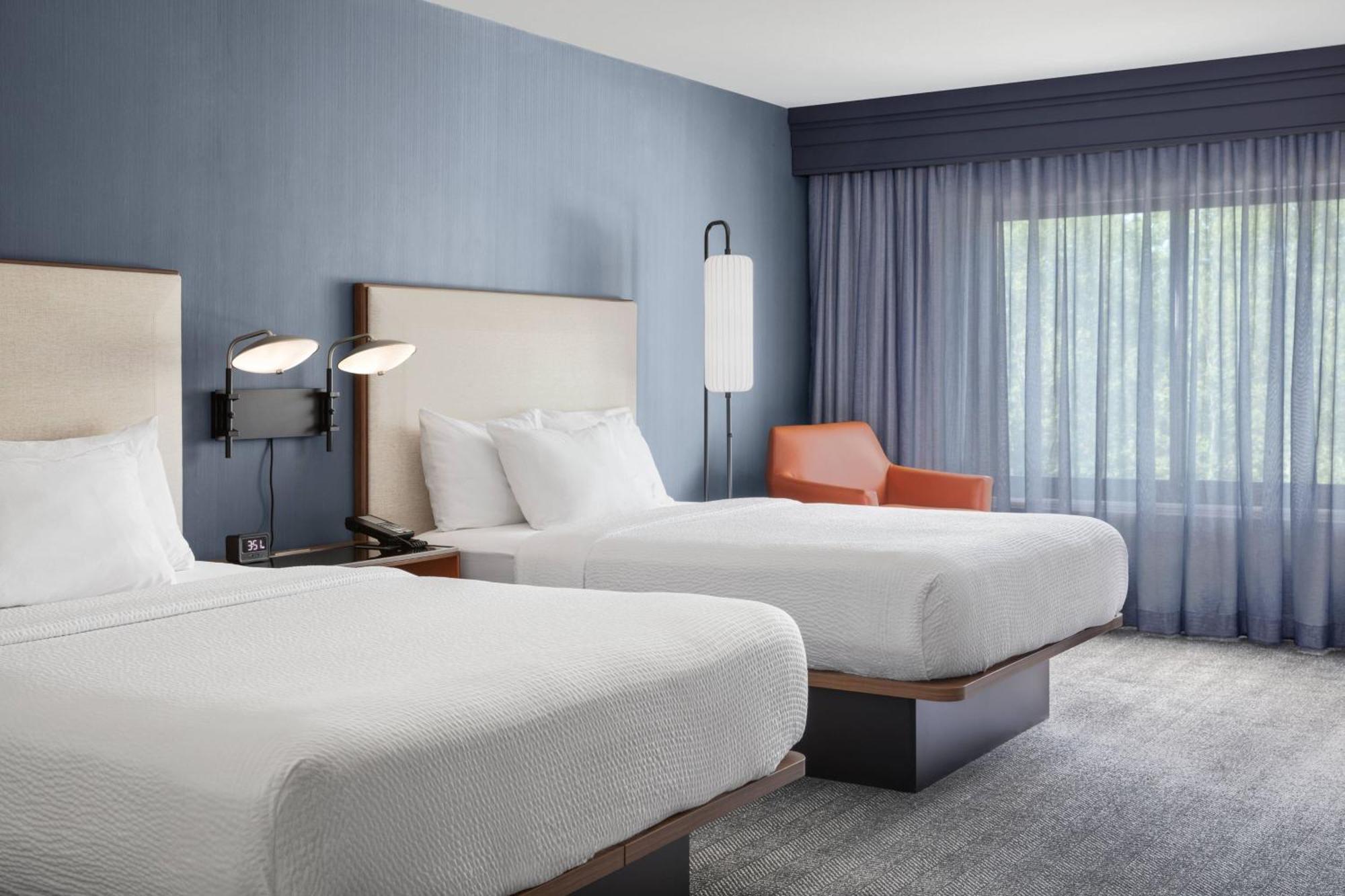 Courtyard Portland Airport 3*