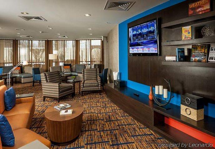 Courtyard Portland Airport 3*