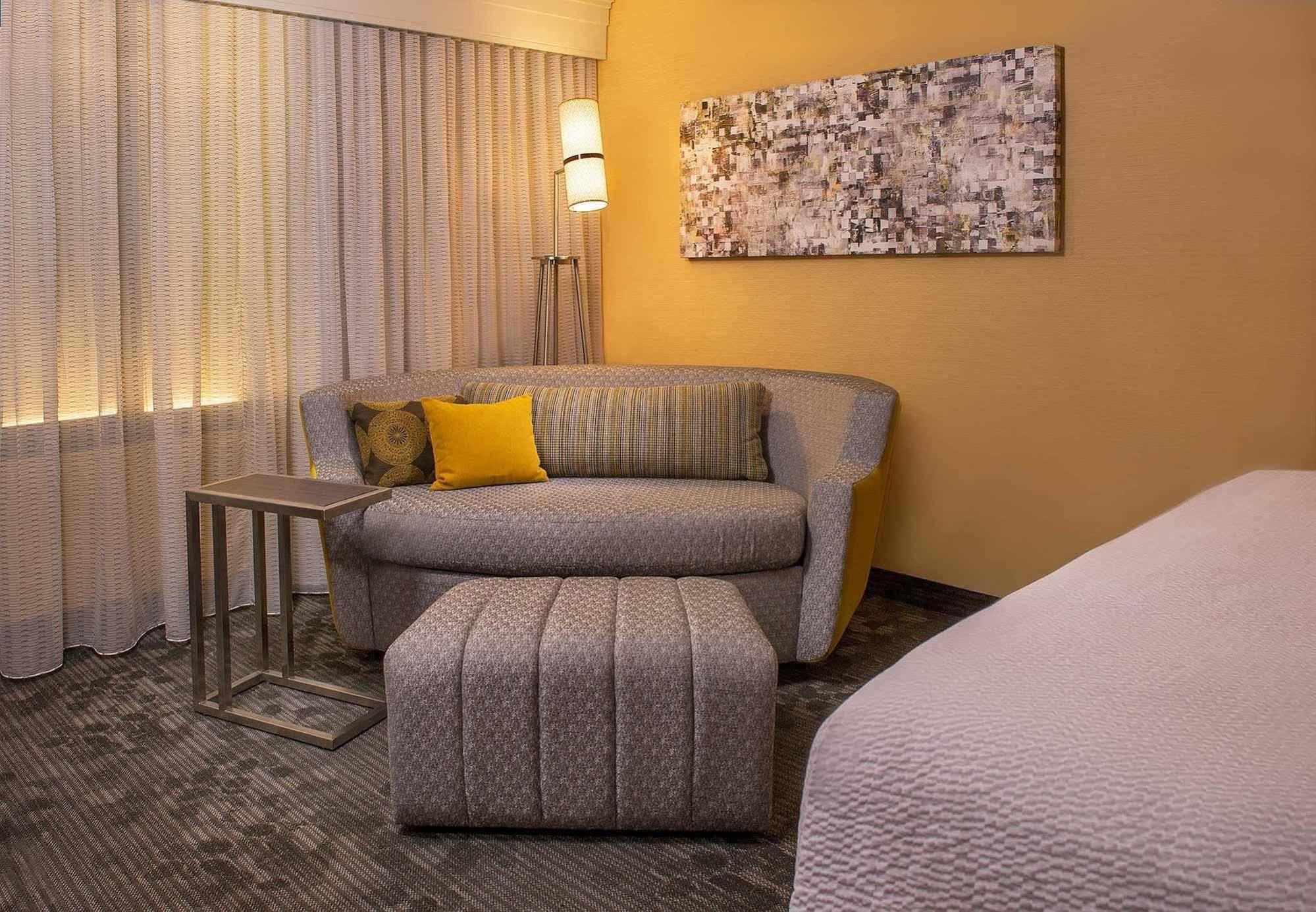 Courtyard Portland Airport Hotel